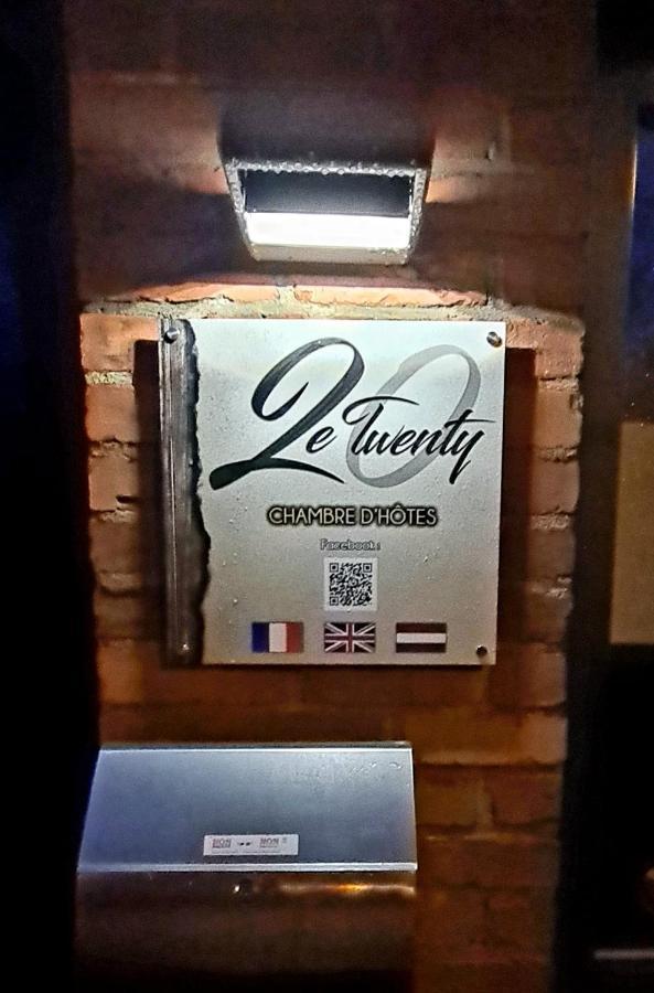 Le Twenty Panzió Marche-en-Famenne Kültér fotó